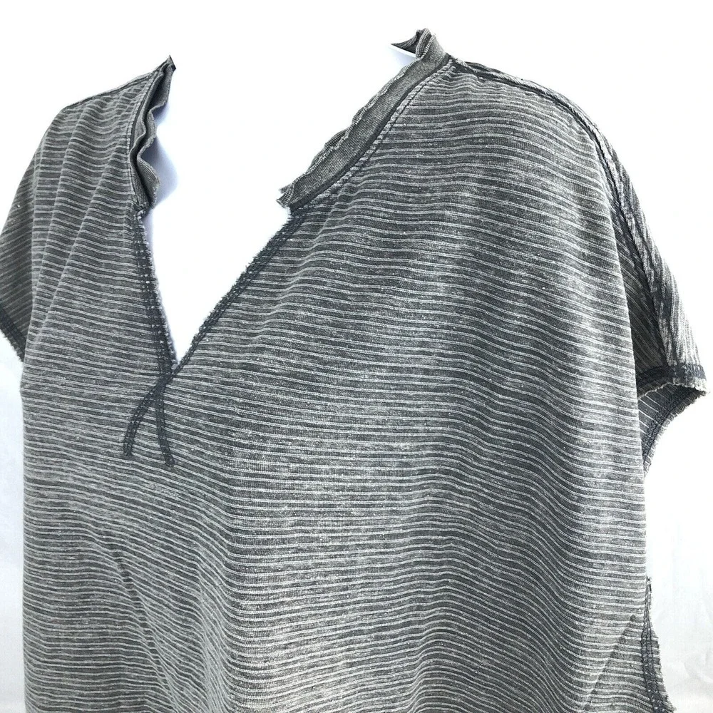 Free‎ People Movement Break Up Graphic Tee Open Back Slate Gray Size Small NWT